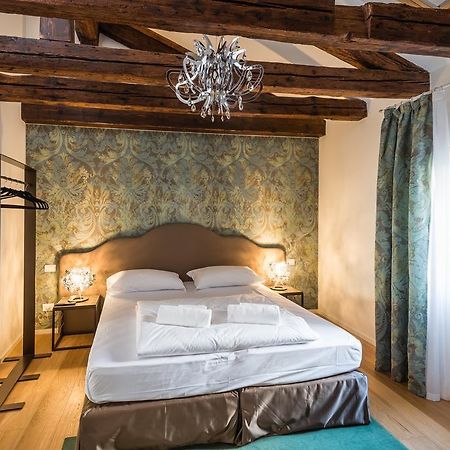 Polo'S Treasures Apartment Venice Ngoại thất bức ảnh